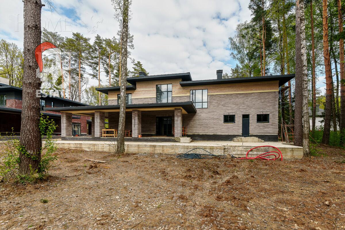 2-этажный коттедж 460 м² без отделки