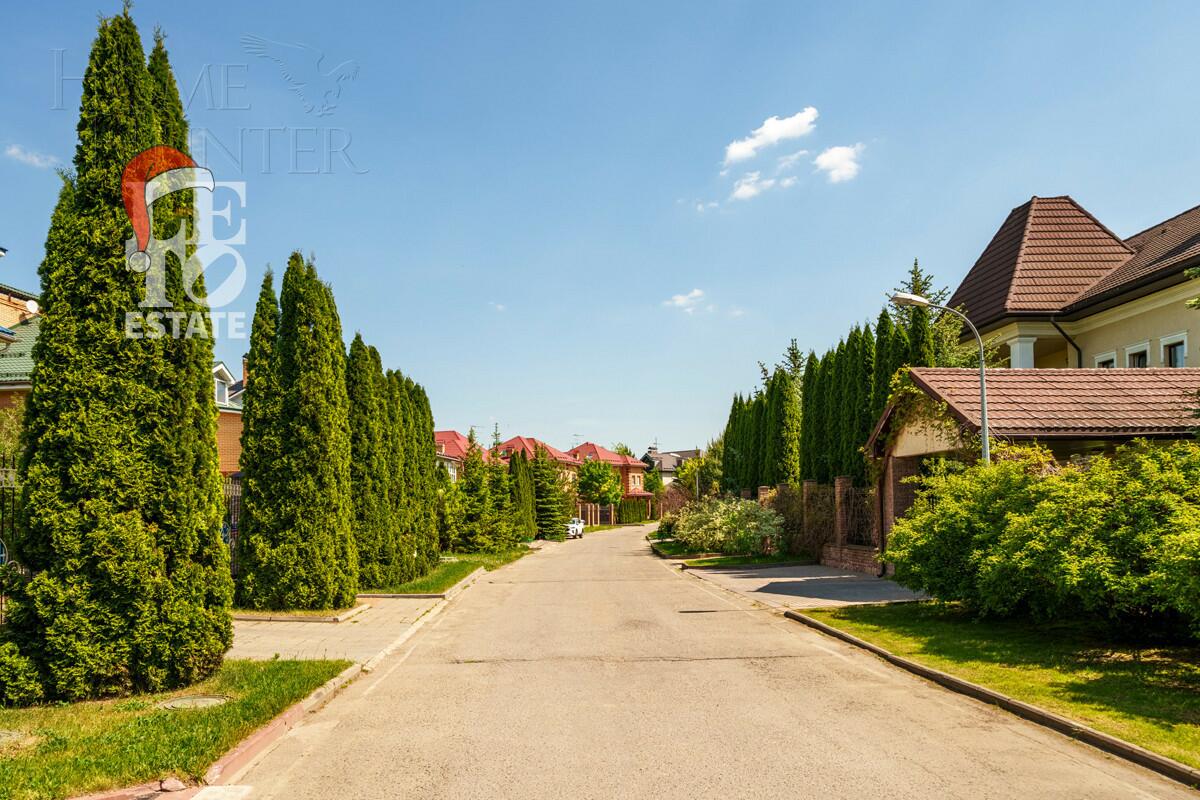 2-этажный таунхаус 428 м² с отделкой