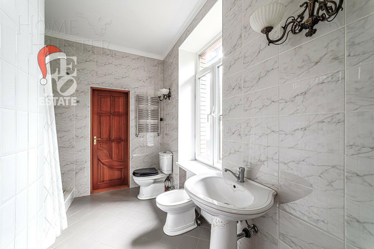 3-этажный коттедж 157.9 м² с отделкой