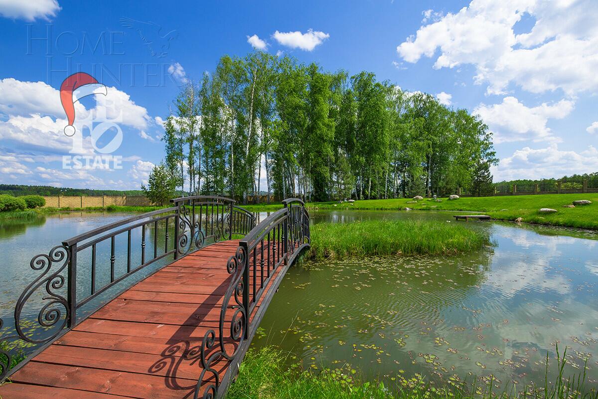 3-этажный коттедж 1 500 м² с отделкой