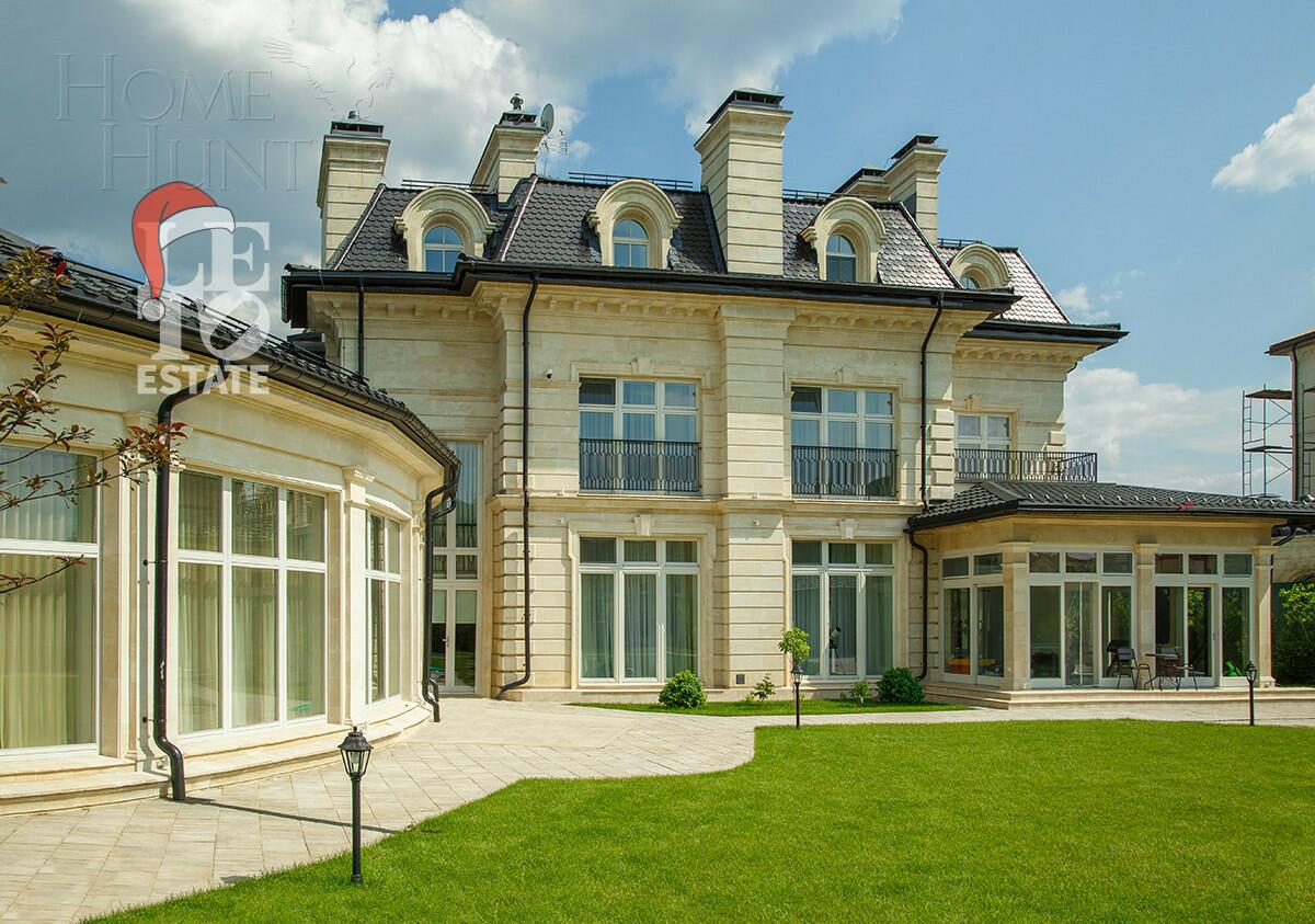 2-этажный коттедж 1 200 м² с отделкой