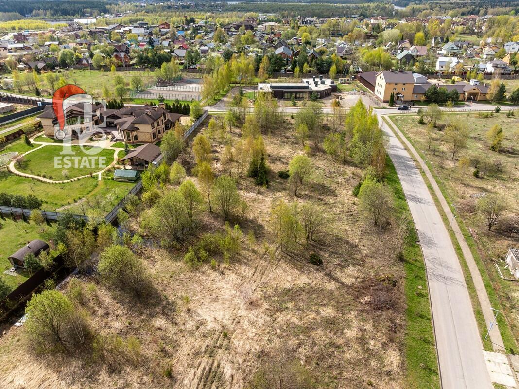 Участок 110.82 сот. в охраняемом поселке