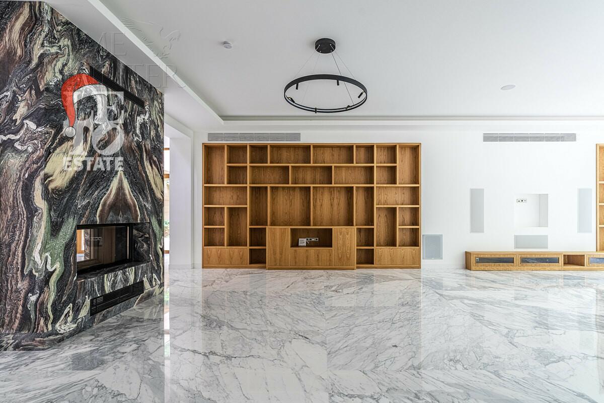 2-этажный коттедж 1 330 м² с отделкой