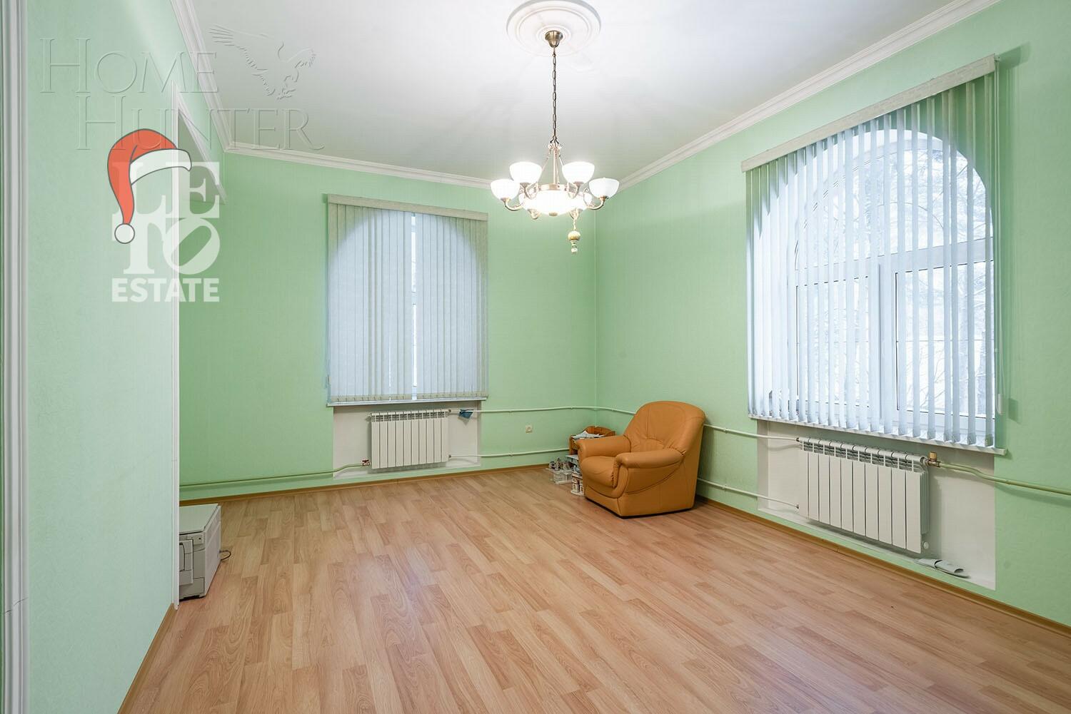 3-этажный коттедж 1 319 м² с отделкой