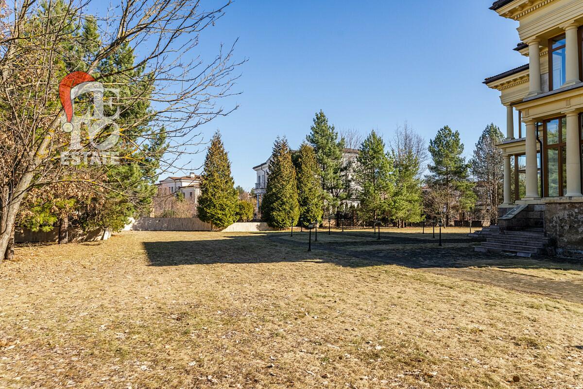 2-этажный коттедж 800 м² с отделкой