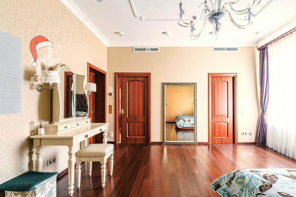 3-этажный коттедж 500 м² с отделкой