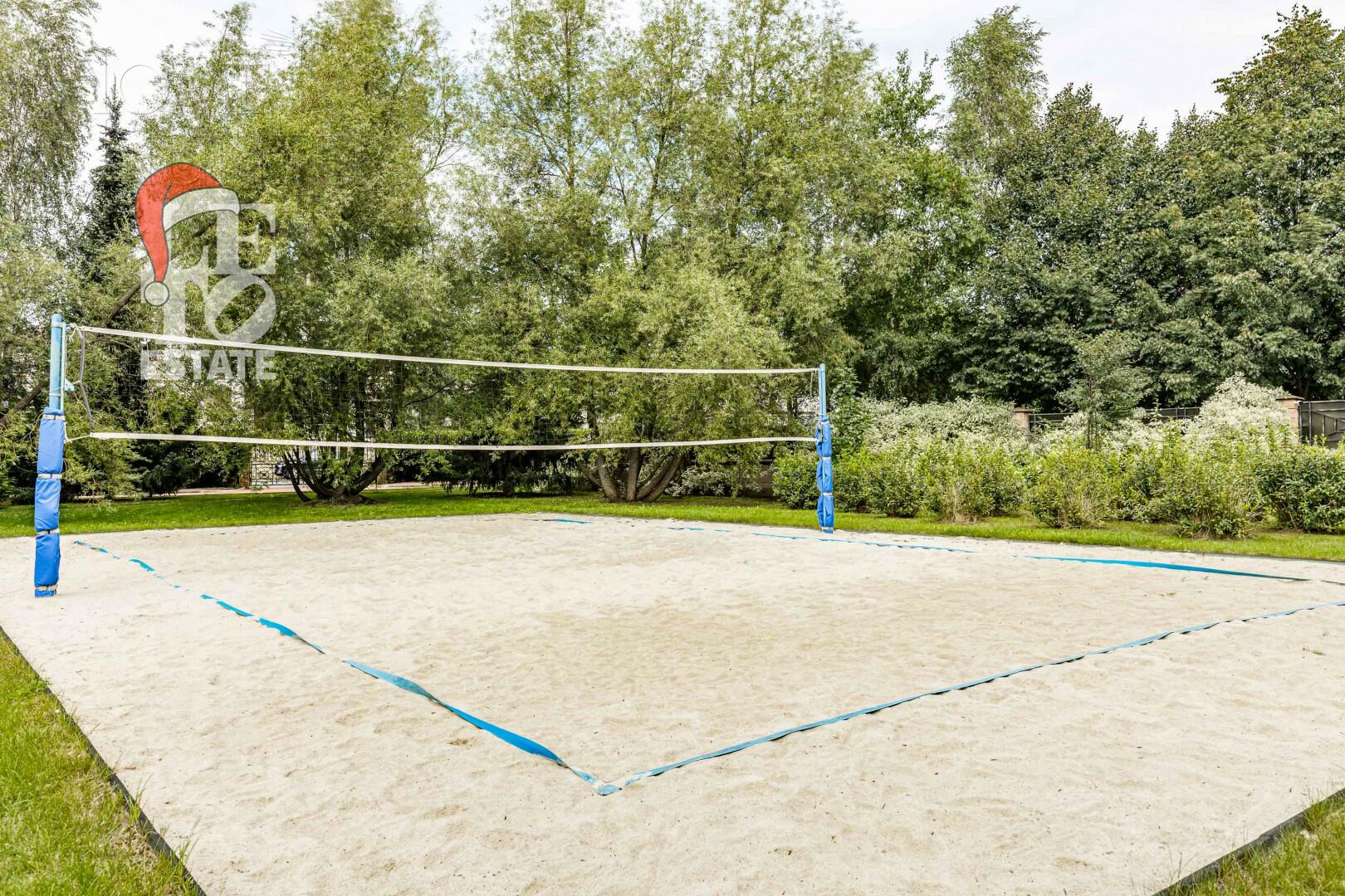 2-этажный коттедж 1 244 м² с отделкой