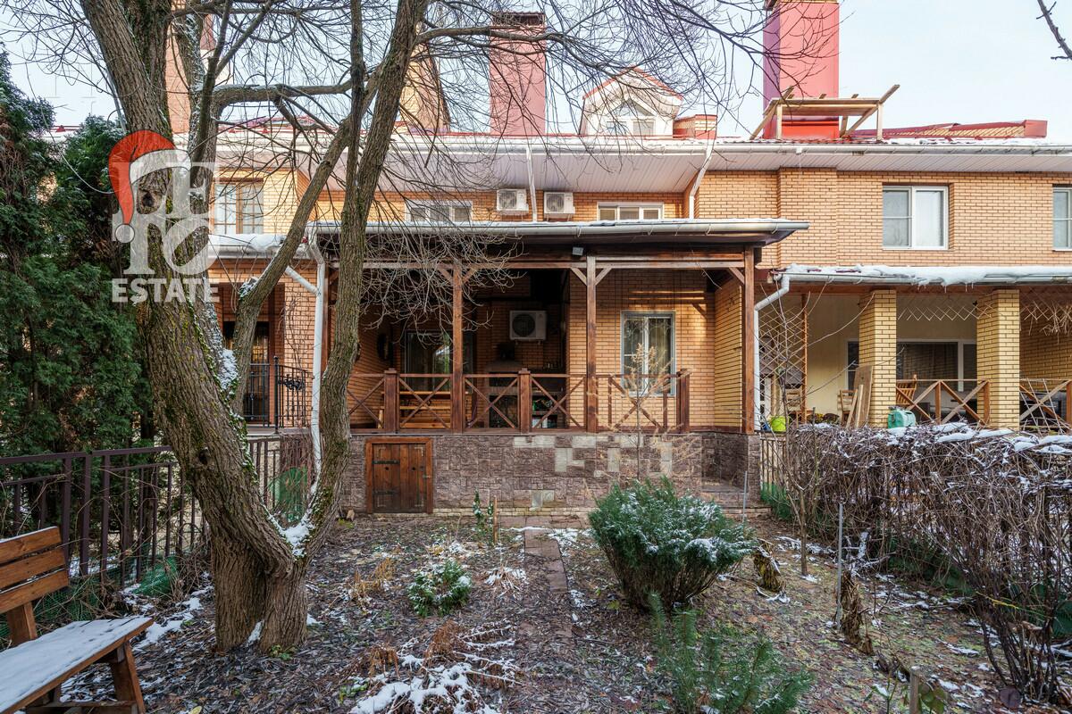 2-этажный таунхаус 428 м² с отделкой