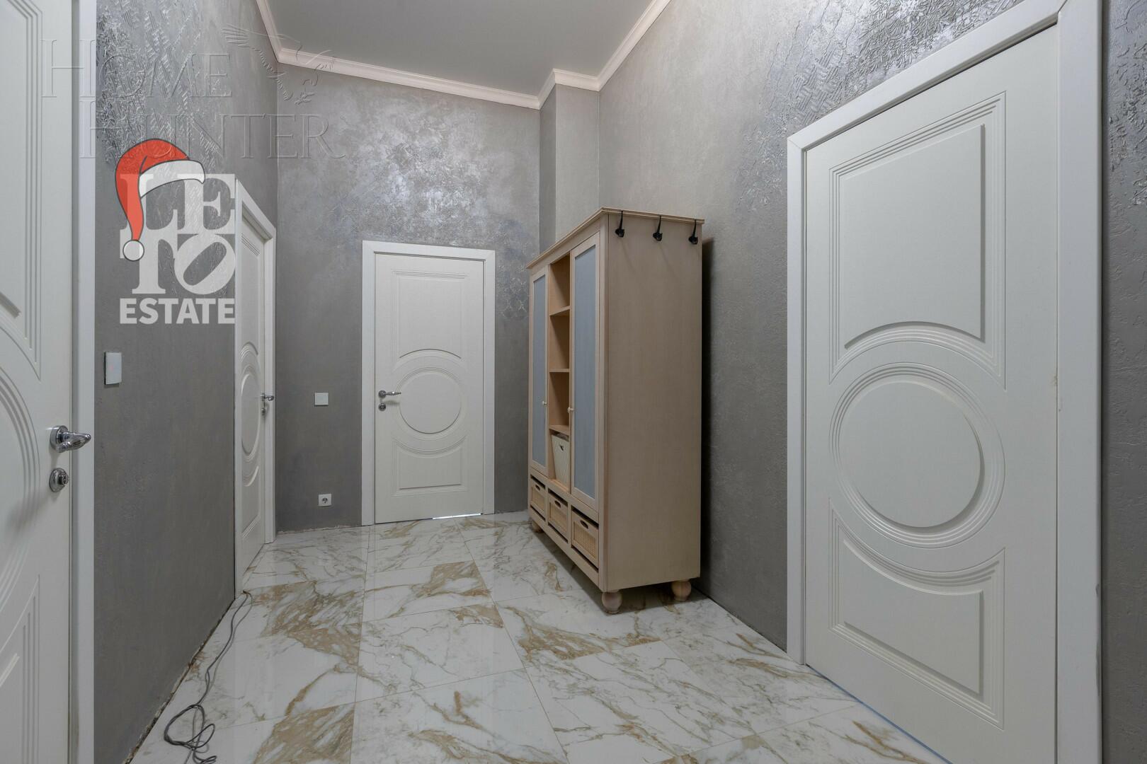 3-этажный коттедж 950 м² без отделки