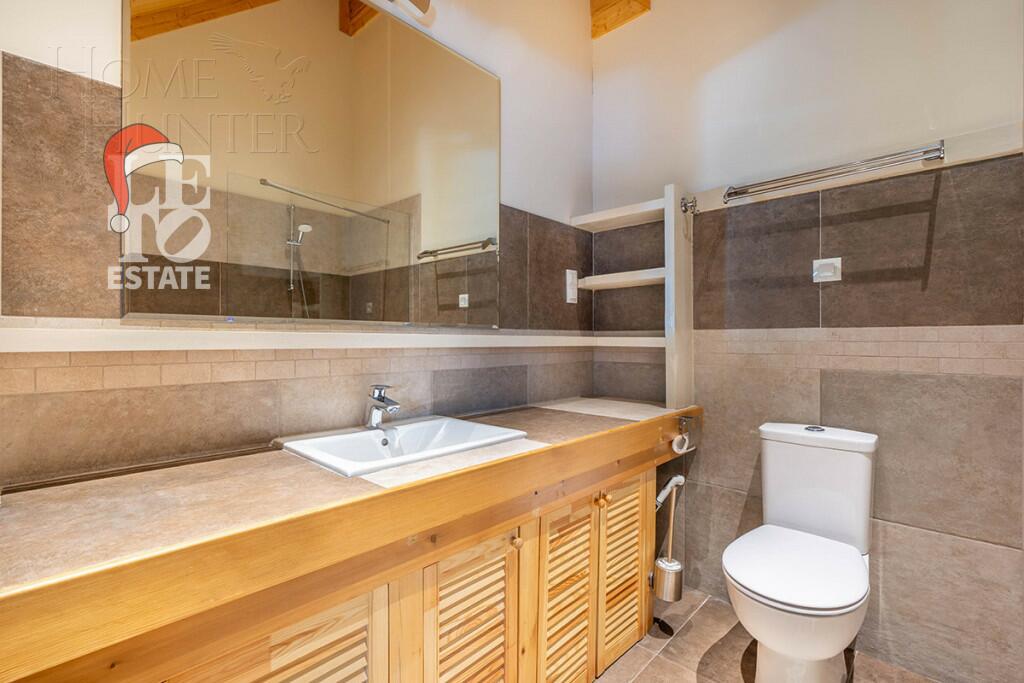 2-этажный коттедж 400 м² с отделкой