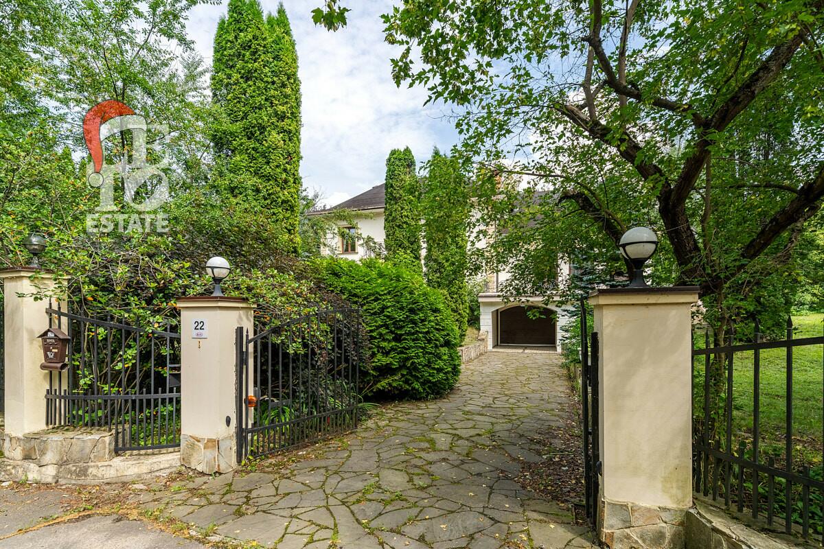 2-этажный коттедж 650 м² с отделкой