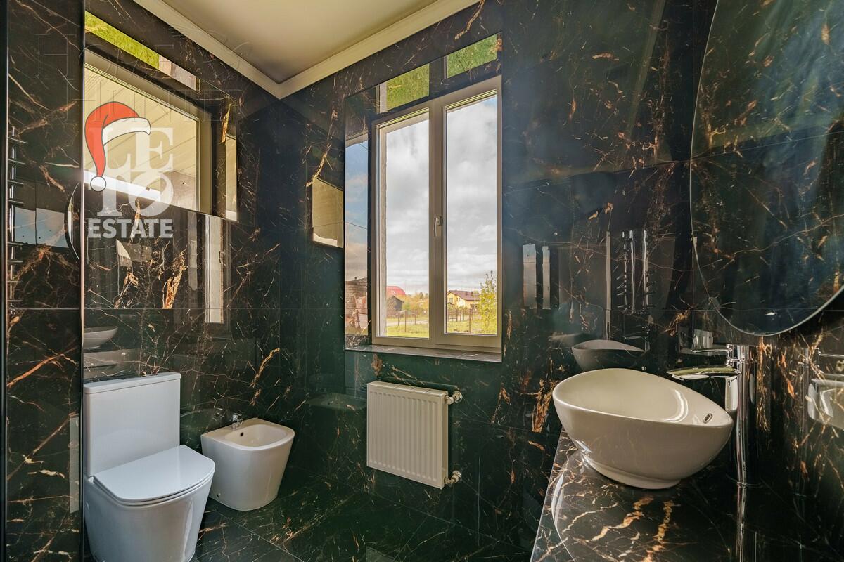 2-этажный коттедж 307 м² с отделкой