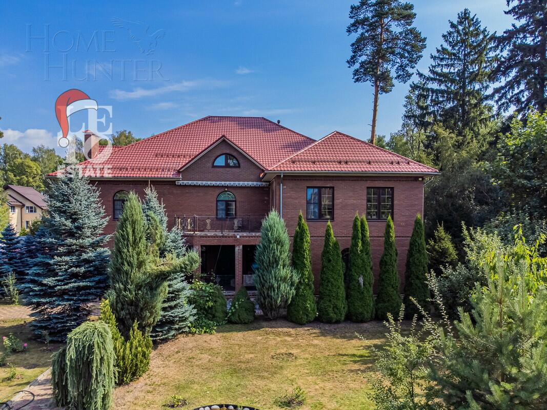 2-этажный коттедж 699.6 м² с отделкой