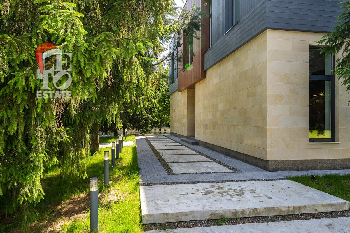 2-этажный коттедж 747 м² с отделкой