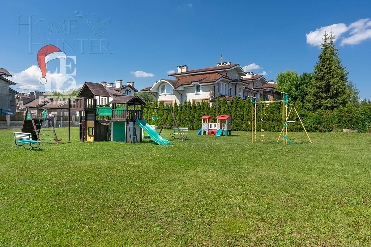 2-этажный таунхаус 330 м² без отделки