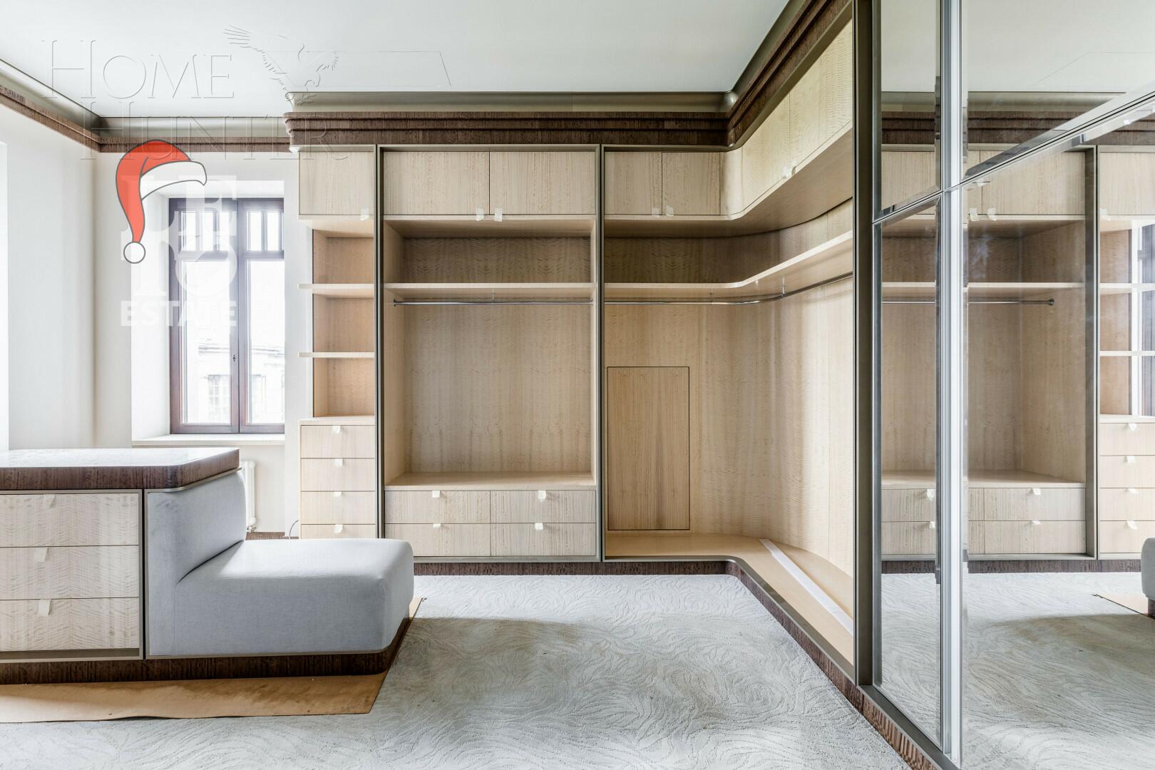 2-этажный коттедж 1 244 м² с отделкой