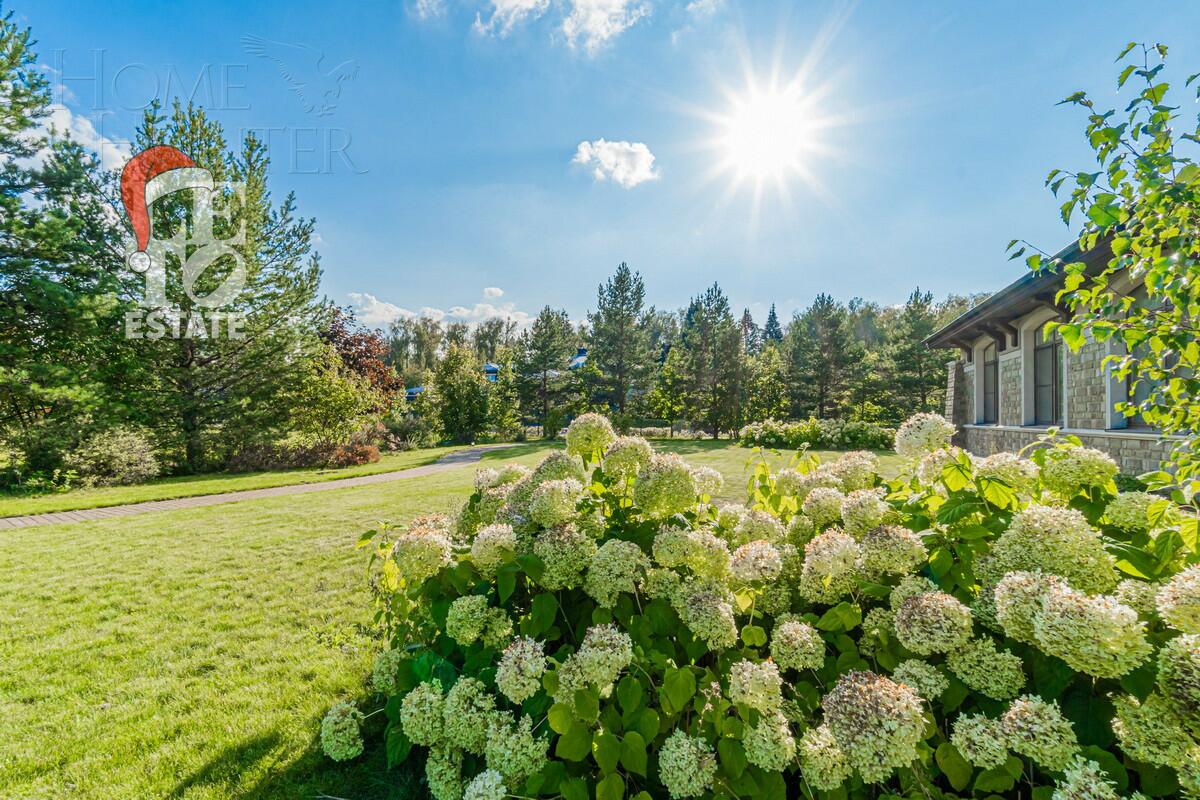 2-этажный коттедж 1 272.6 м² без отделки