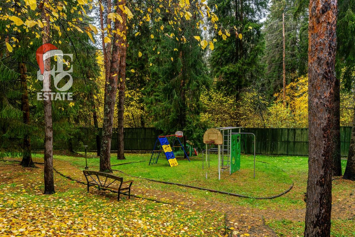 3-этажный коттедж 980 м² с отделкой