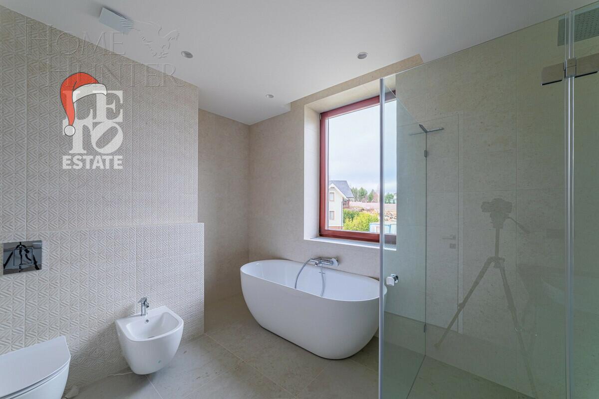 2-этажный коттедж 693 м² с отделкой