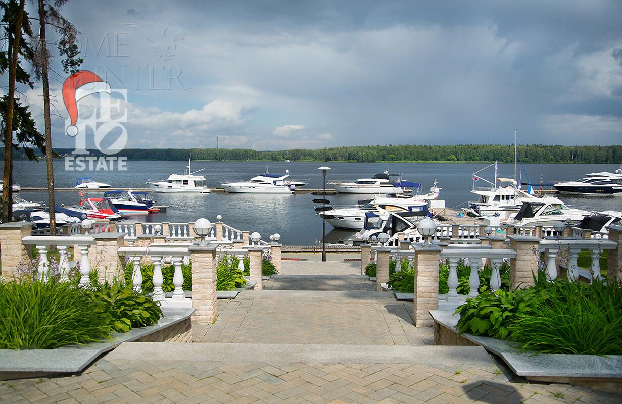 2-этажный коттедж 1 200 м² с отделкой