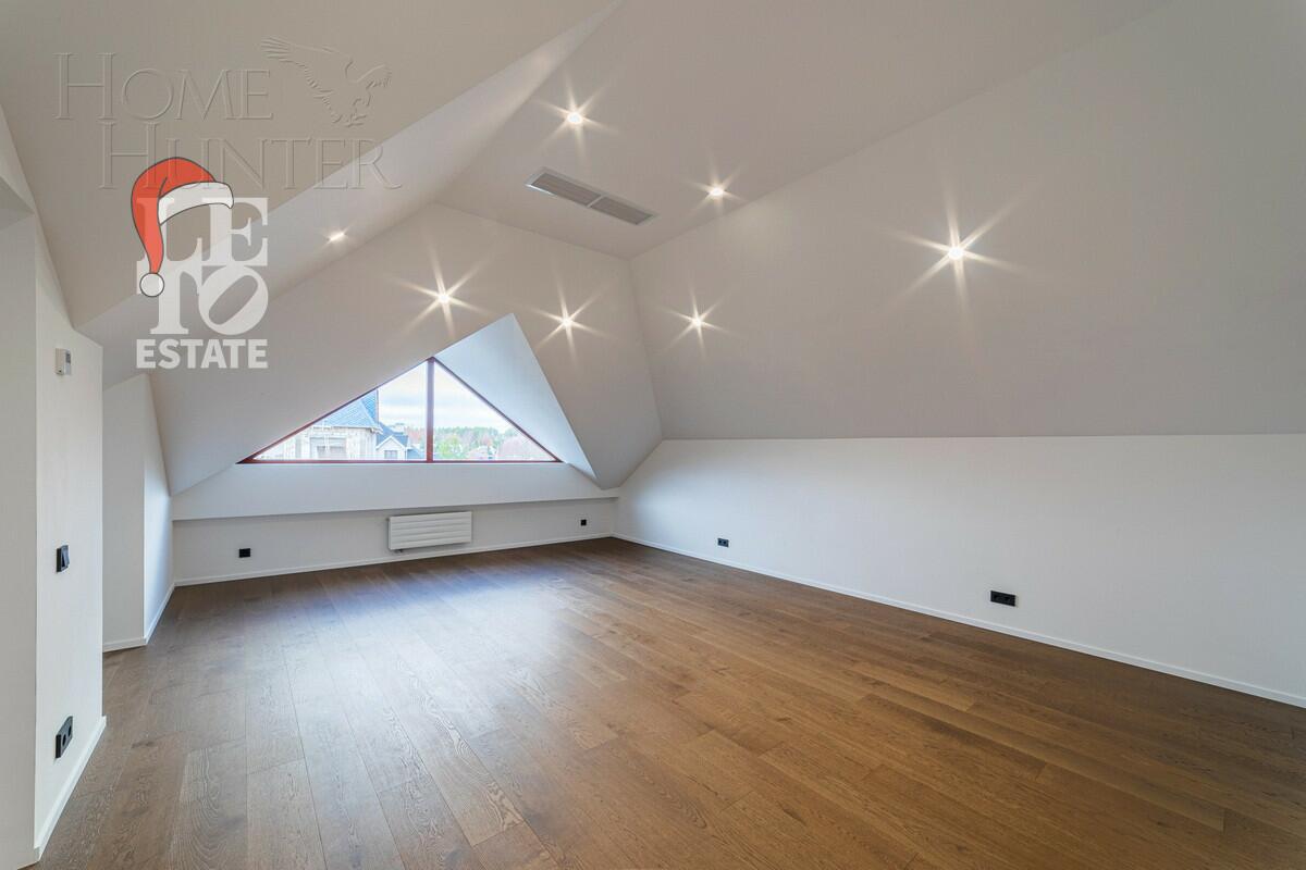 2-этажный коттедж 693 м² с отделкой