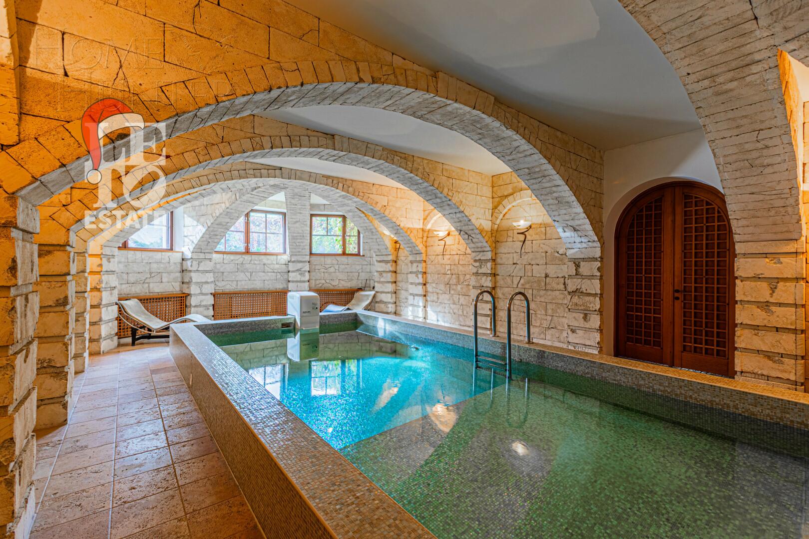 2-этажный коттедж 720 м² с отделкой