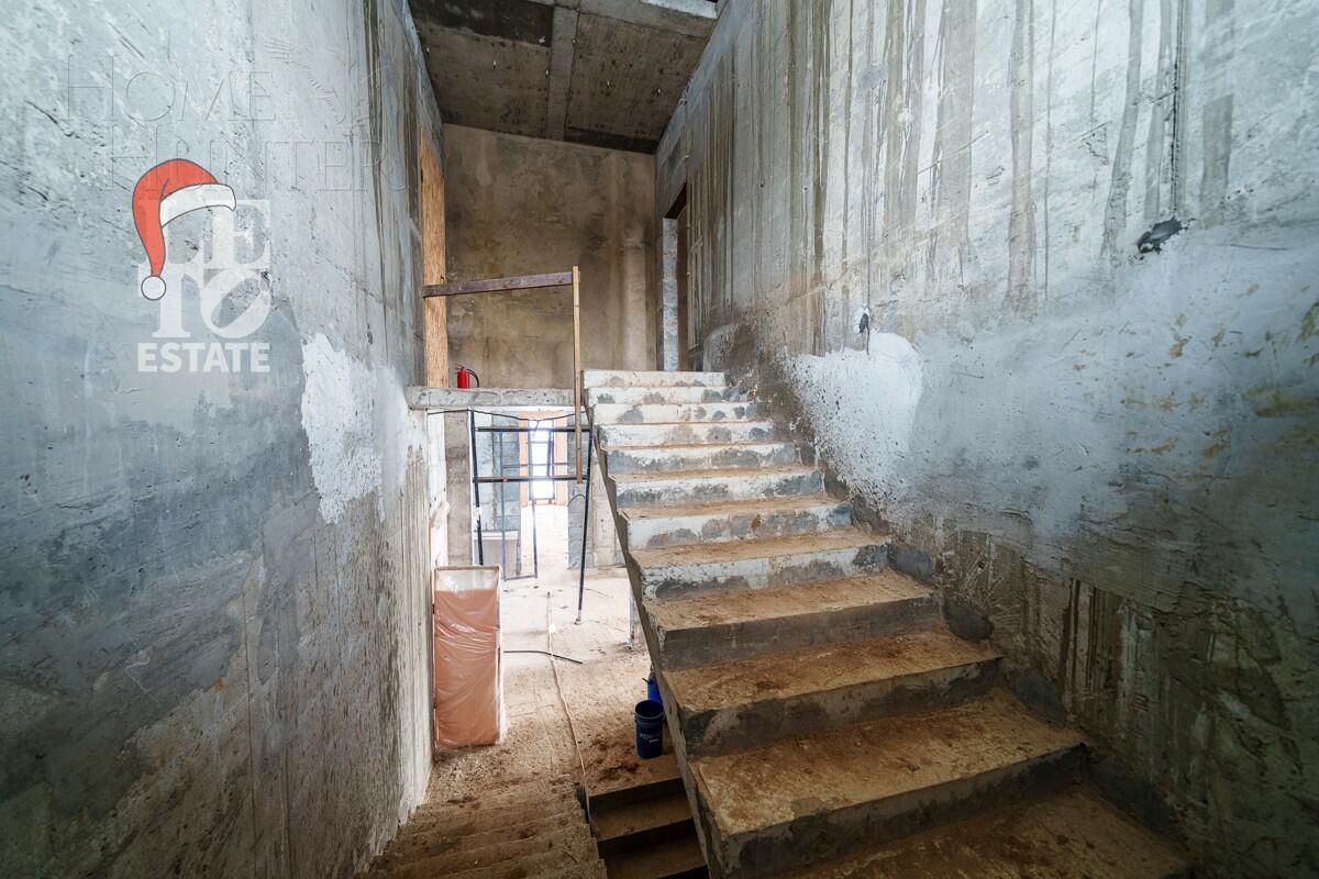 2-этажный коттедж 691.4 м² без отделки