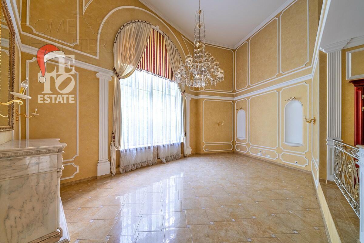 2-этажный коттедж 700 м² с отделкой