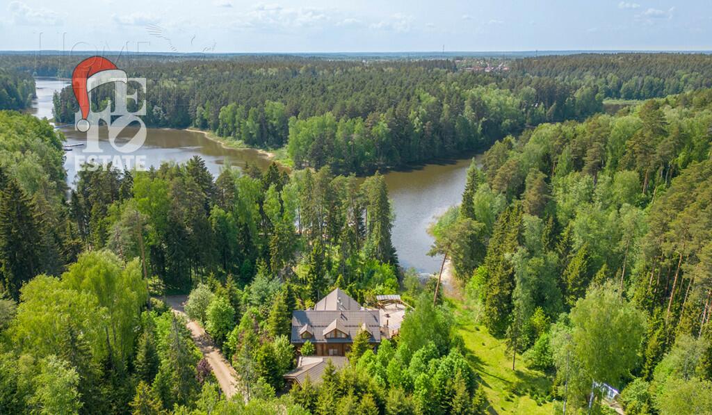 2-этажный коттедж 400 м² с отделкой