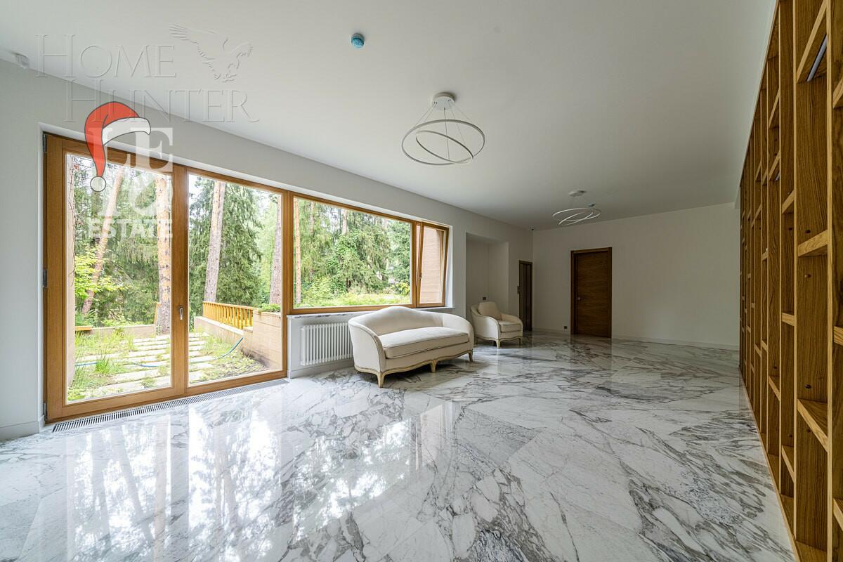 2-этажный коттедж 1 330 м² с отделкой