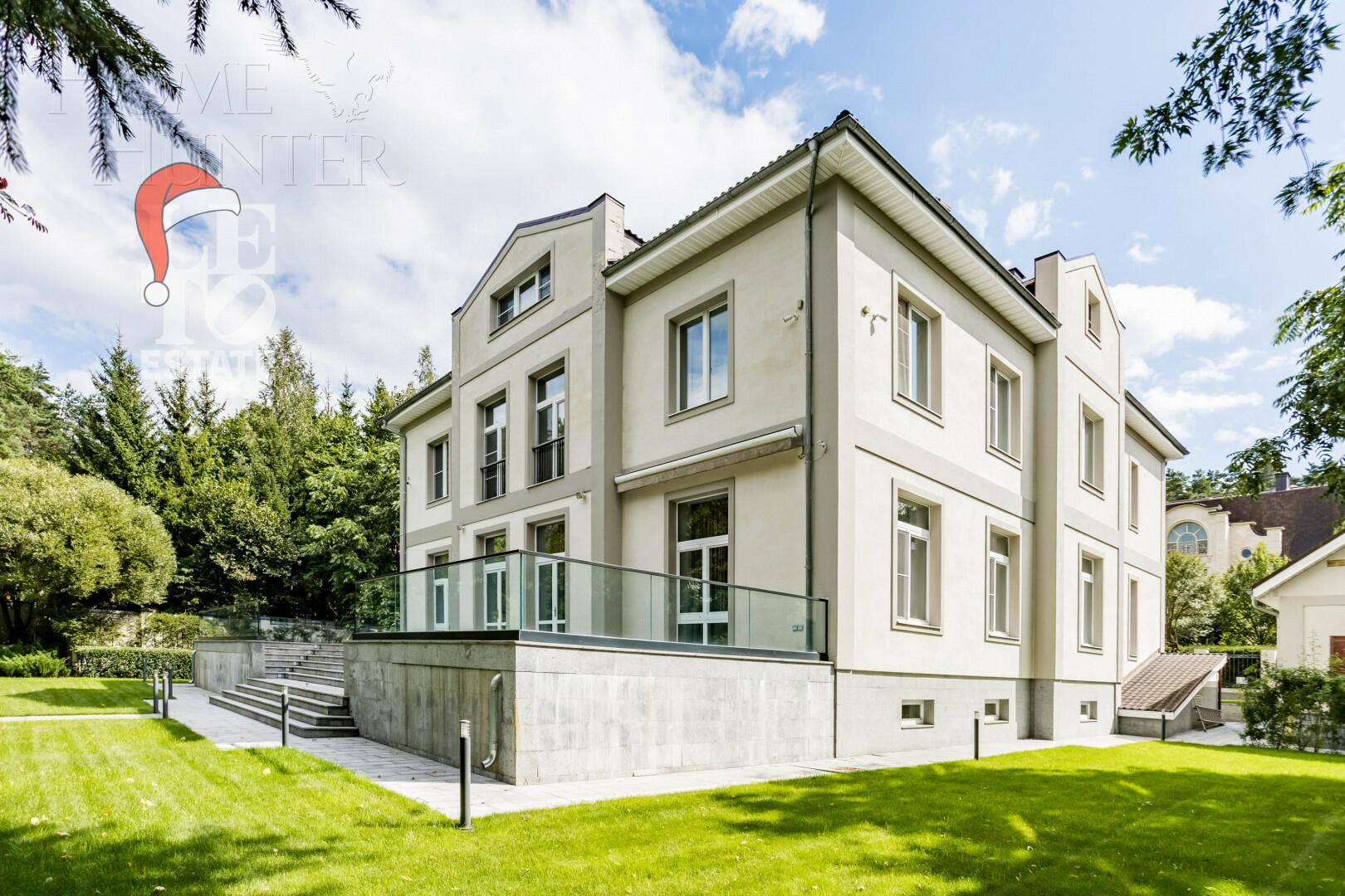 2-этажный коттедж 1 438 м² с отделкой