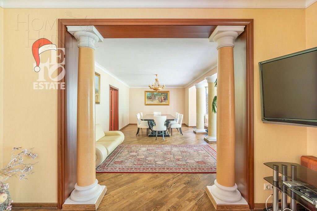 2-этажный коттедж 3 817 м² с отделкой