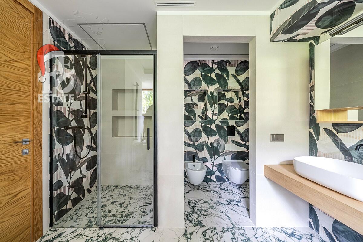 2-этажный коттедж 1 330 м² с отделкой