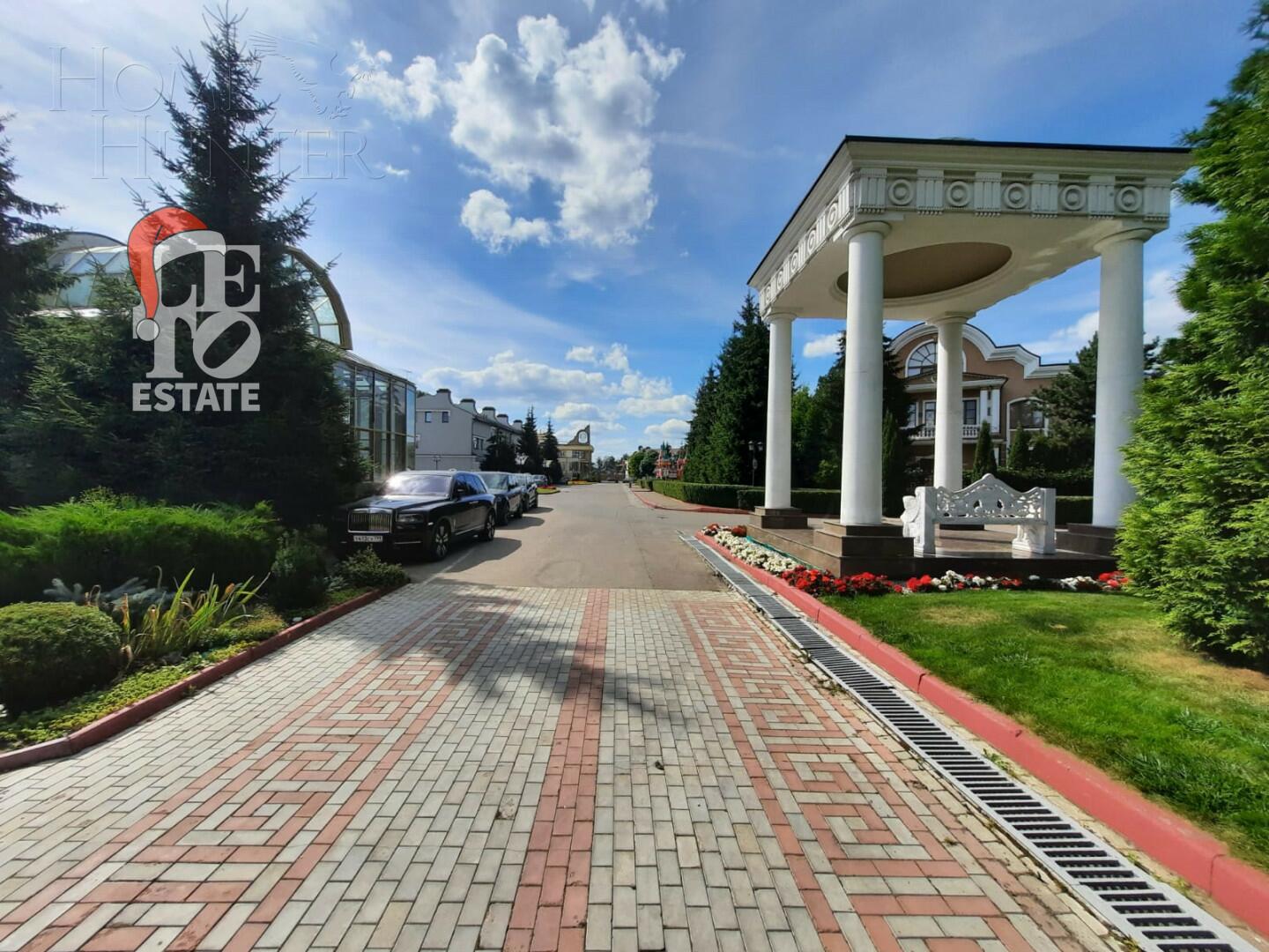 3-этажный коттедж 750 м² с отделкой