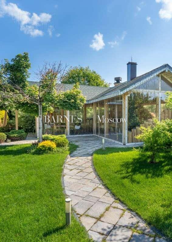 2-этажный коттедж 415 м² с отделкой