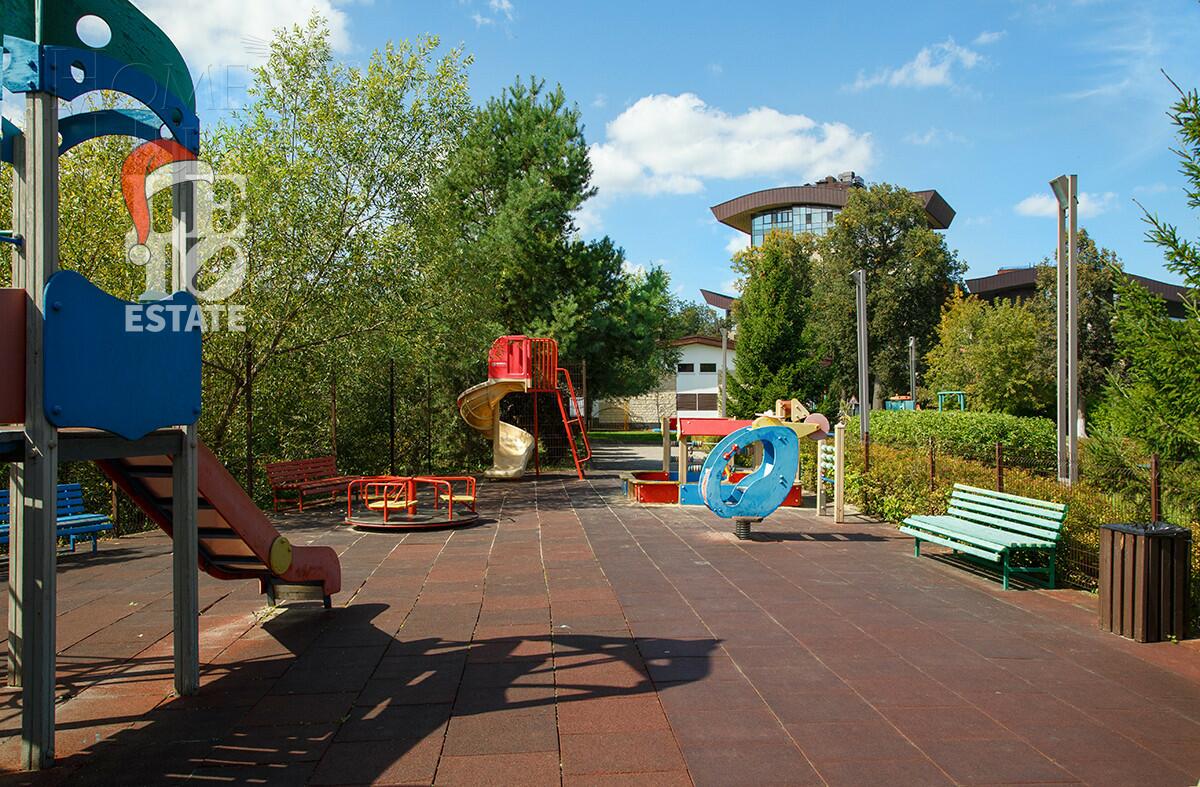 2-этажный таунхаус 270 м² без отделки