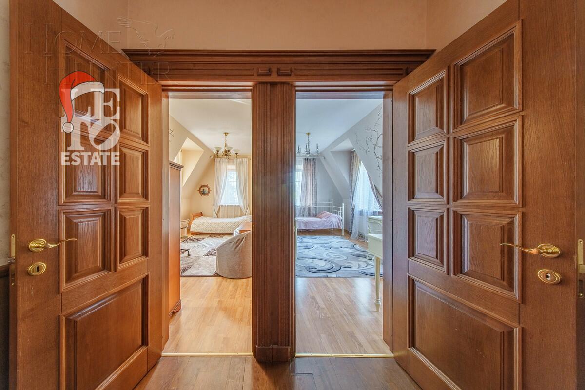 3-этажный коттедж 475 м² с отделкой