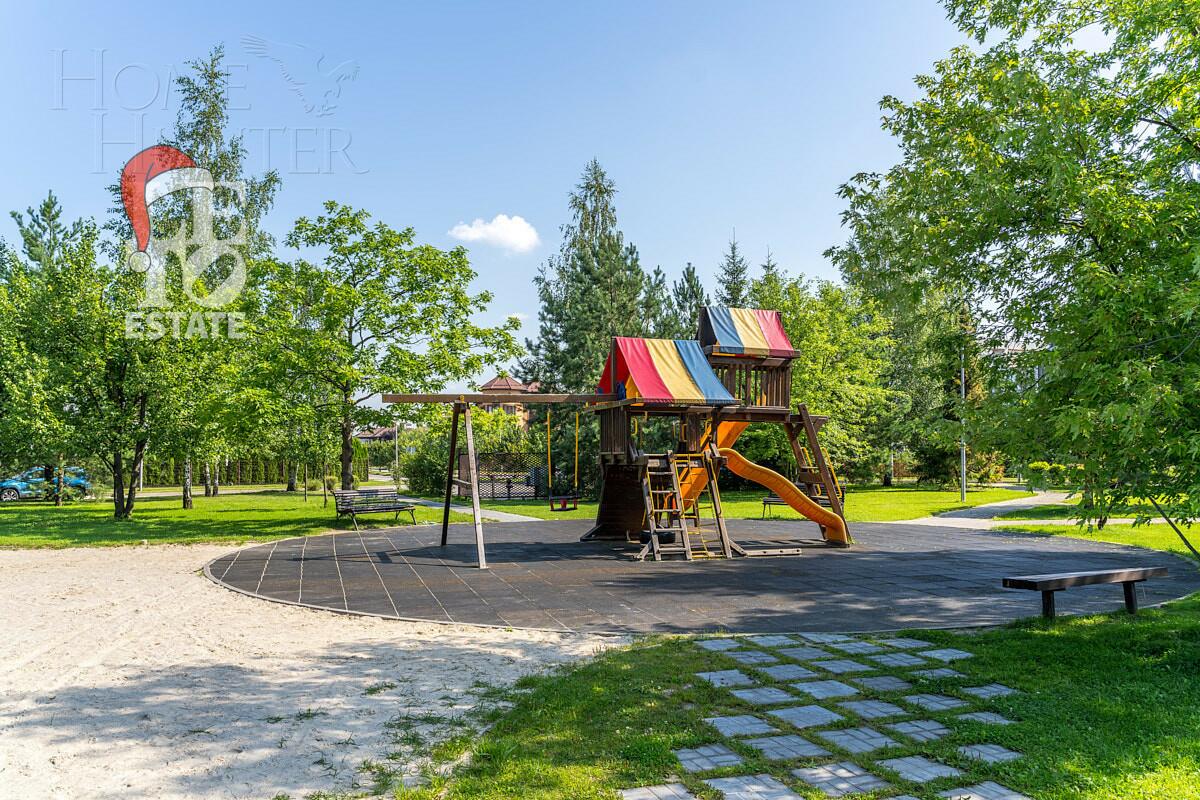 Участок 5.2 сот. в охраняемом поселке