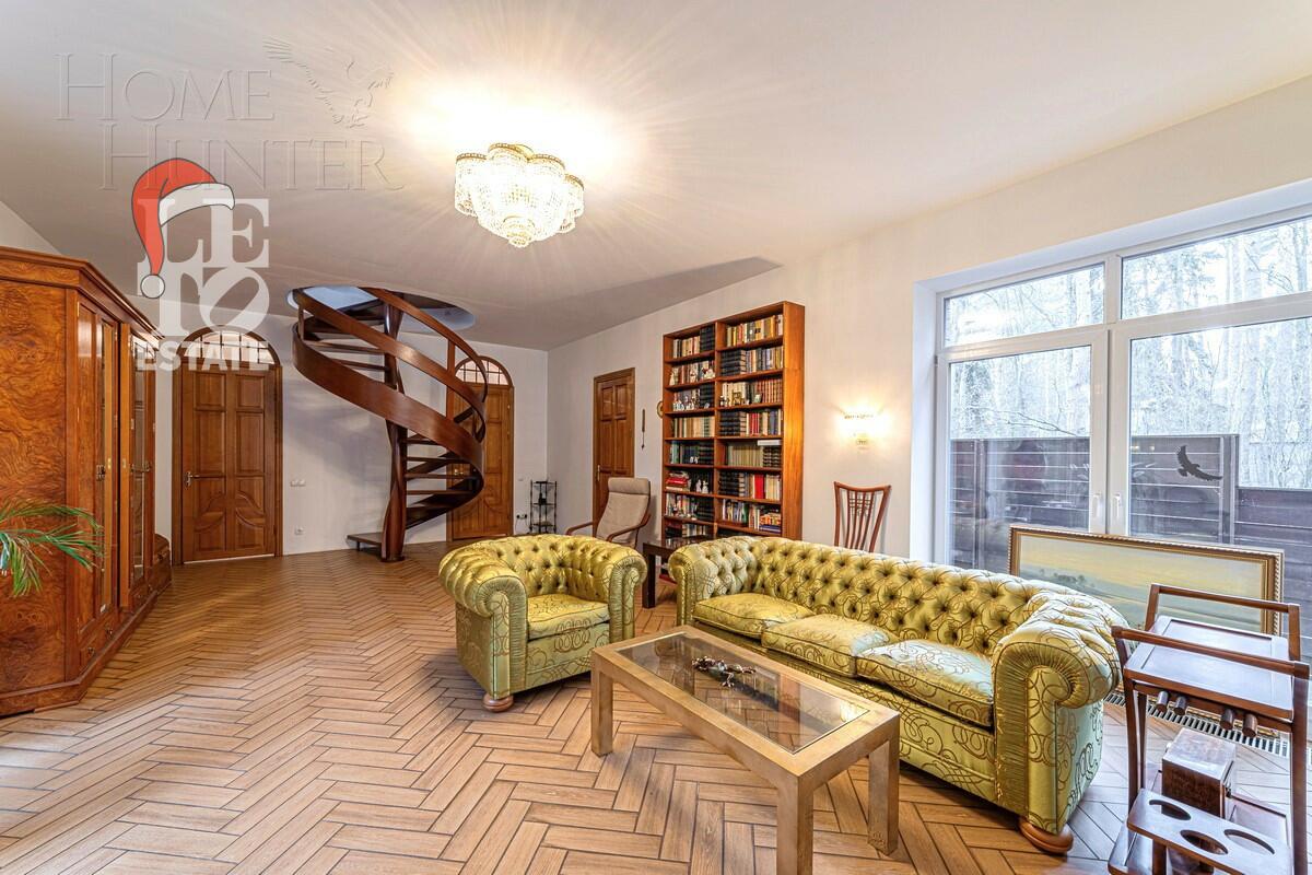 3-этажный коттедж 157.9 м² с отделкой