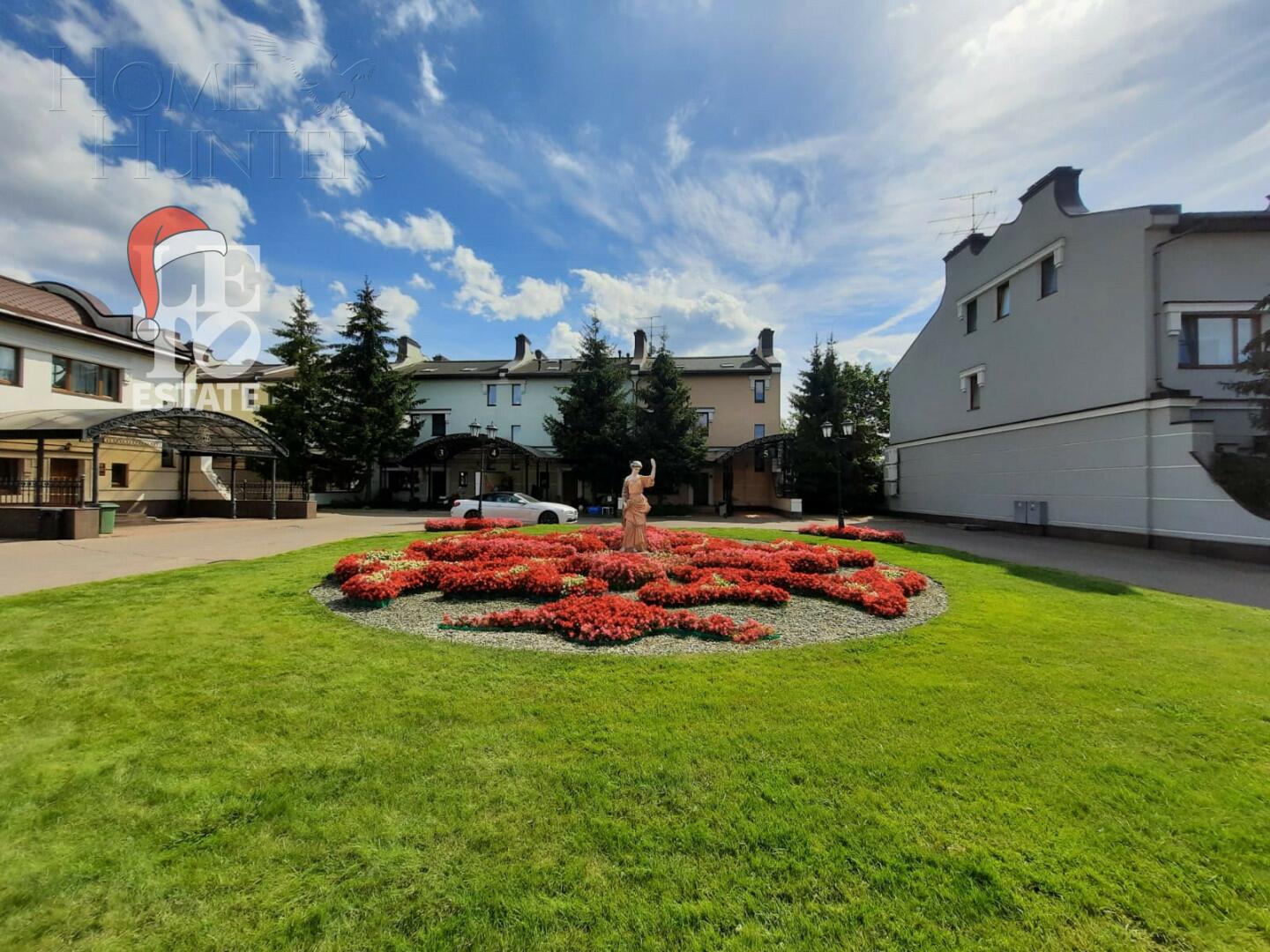 3-этажный коттедж 750 м² с отделкой