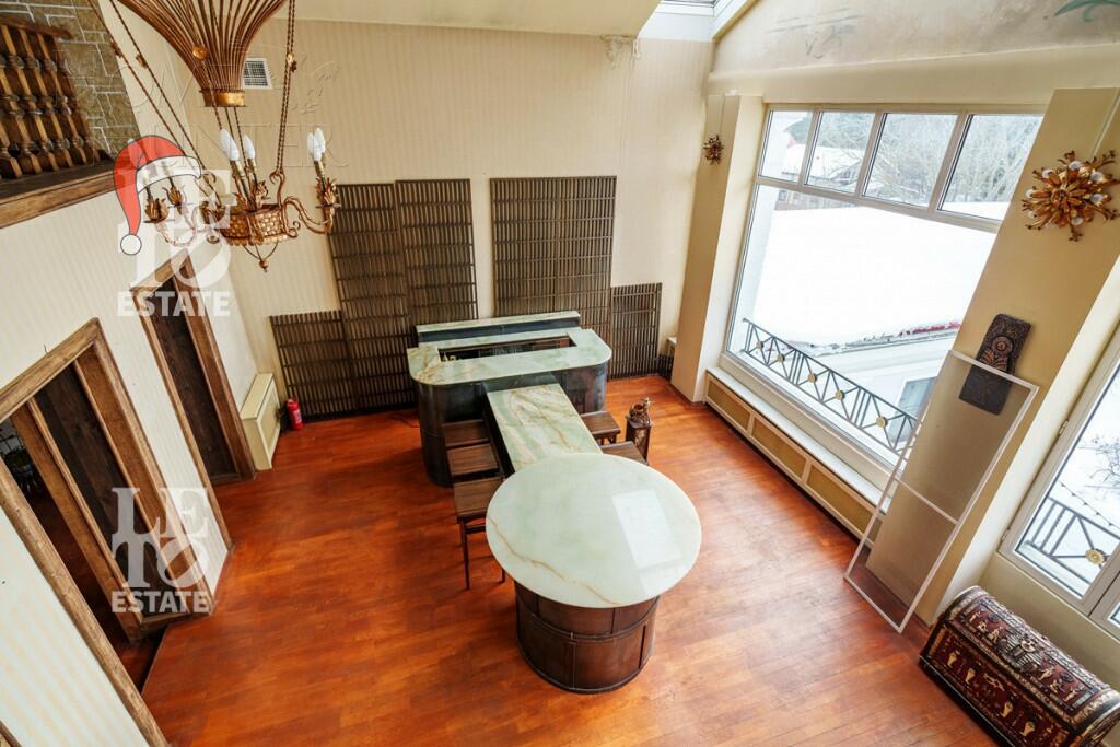 3-этажный коттедж 840 м² с отделкой