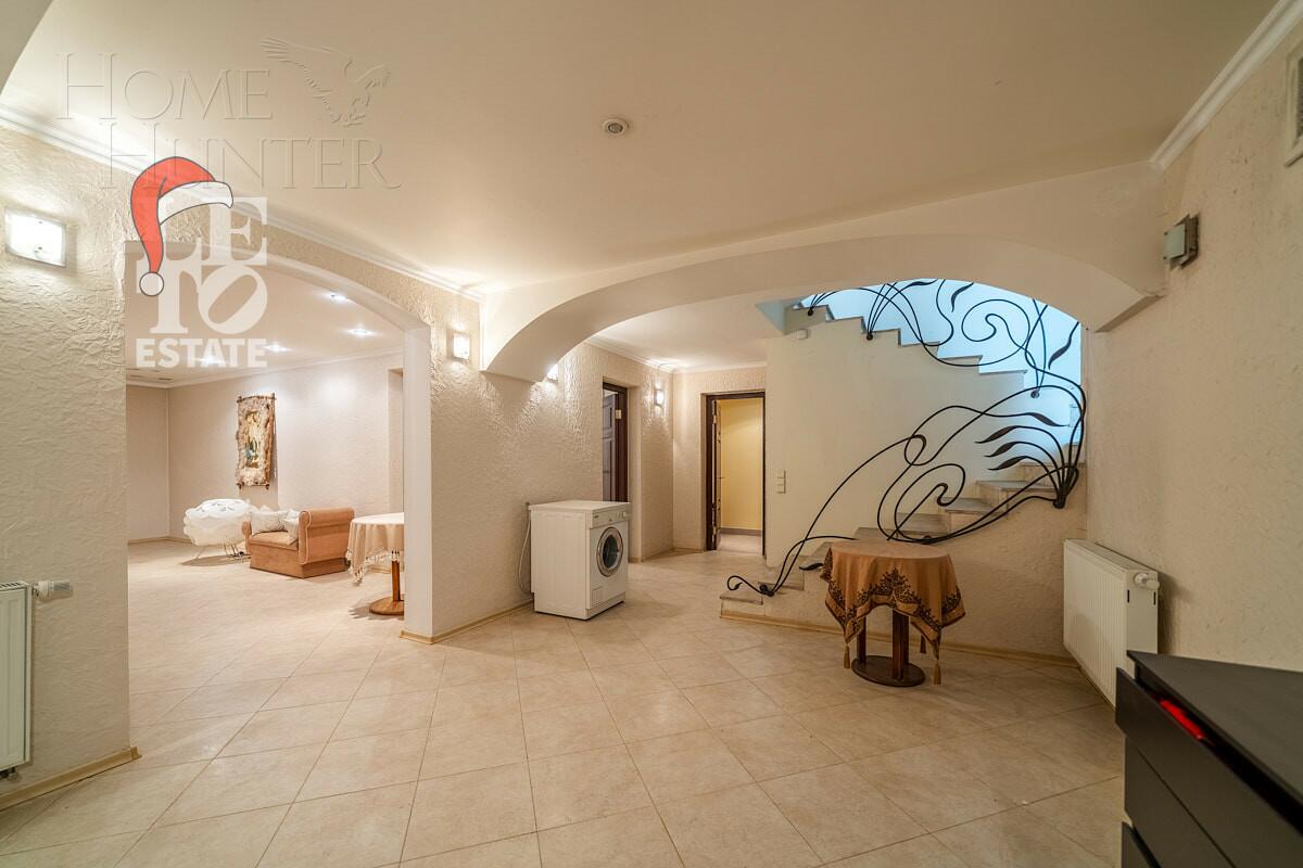 2-этажный коттедж 650 м² с отделкой