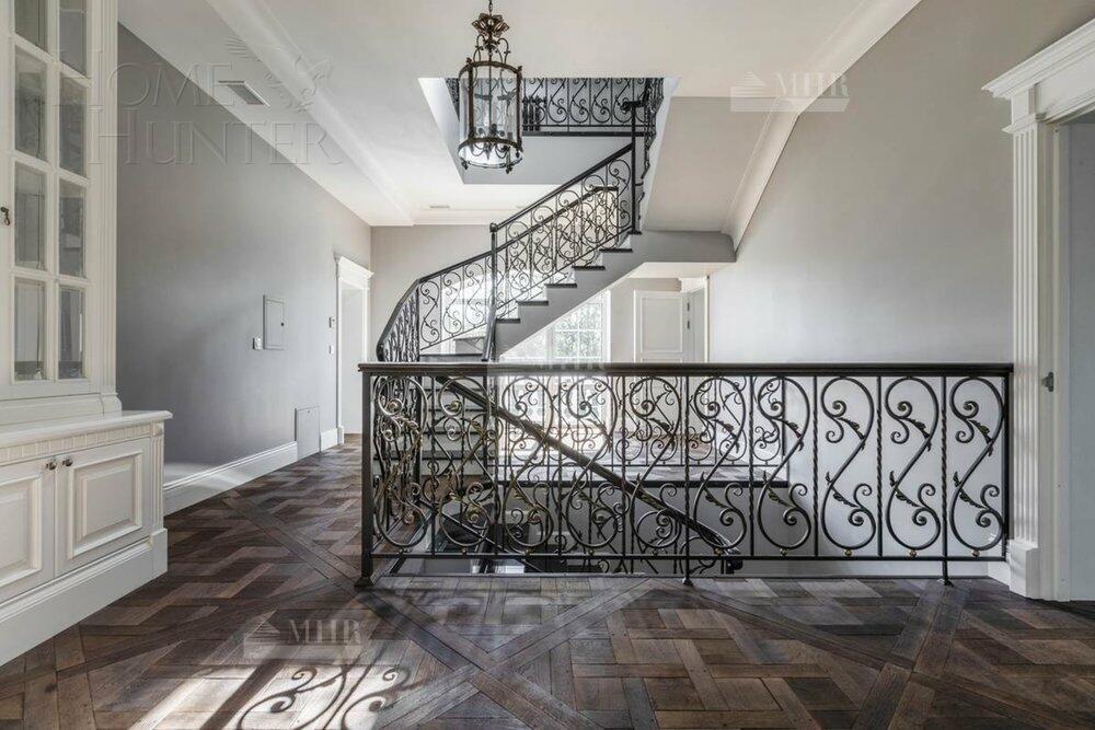 КОТТЕДЖ 1 000 м² с отделкой