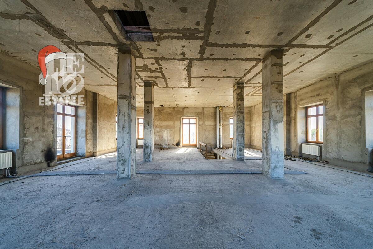 2-этажный коттедж 680 м² без отделки