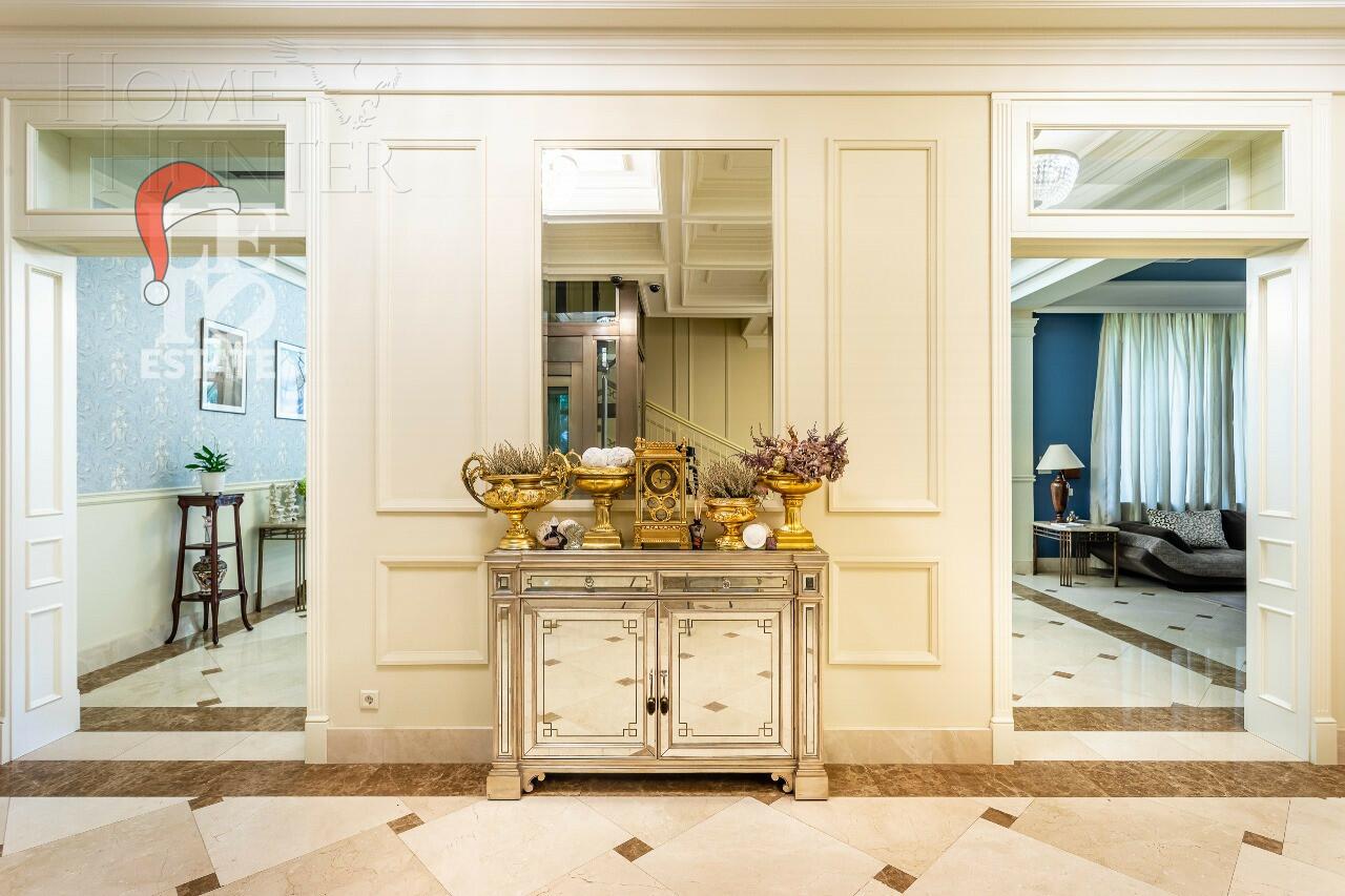 3-этажный коттедж 750 м² с отделкой