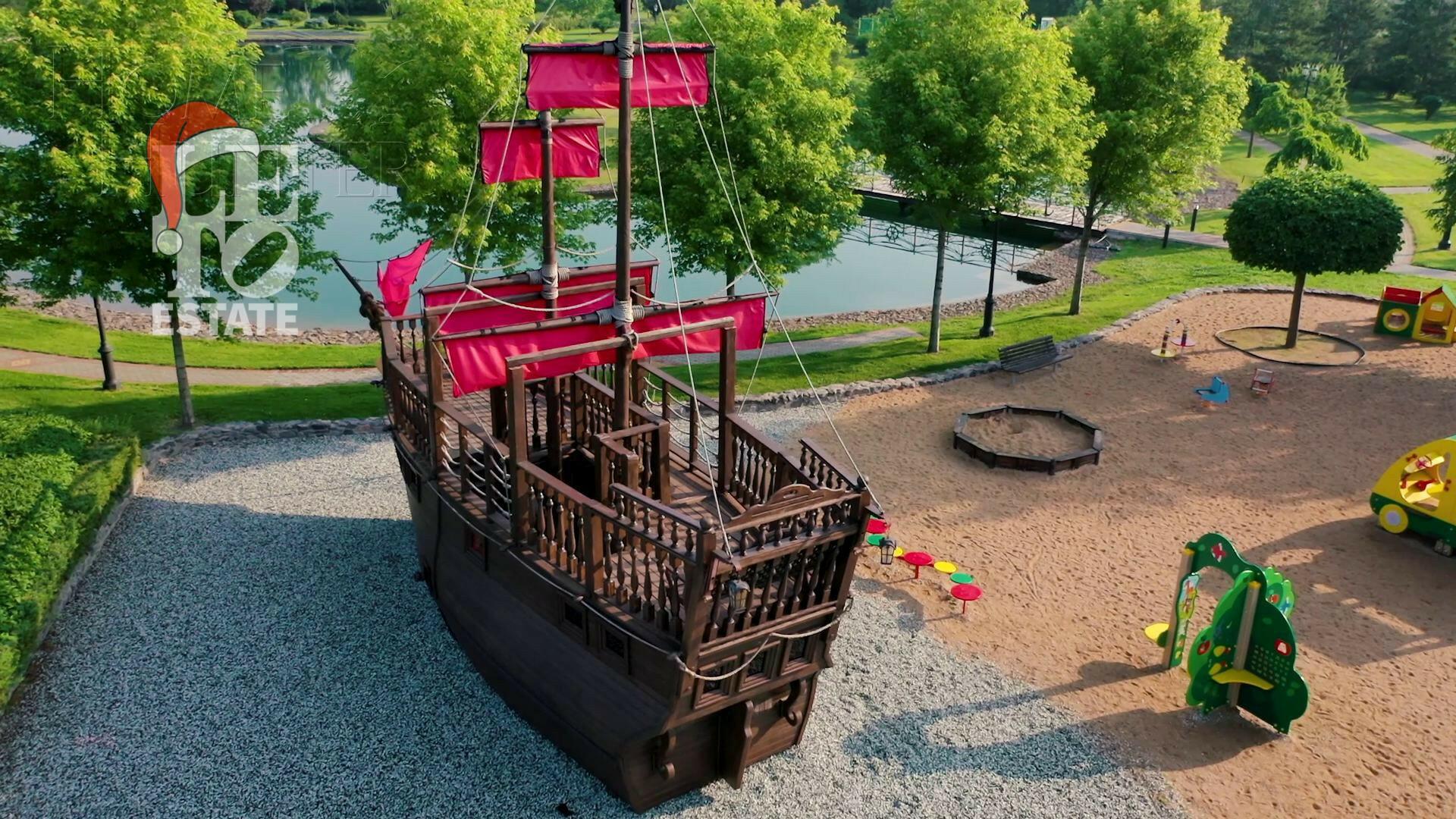 2-этажный коттедж 307 м² без отделки