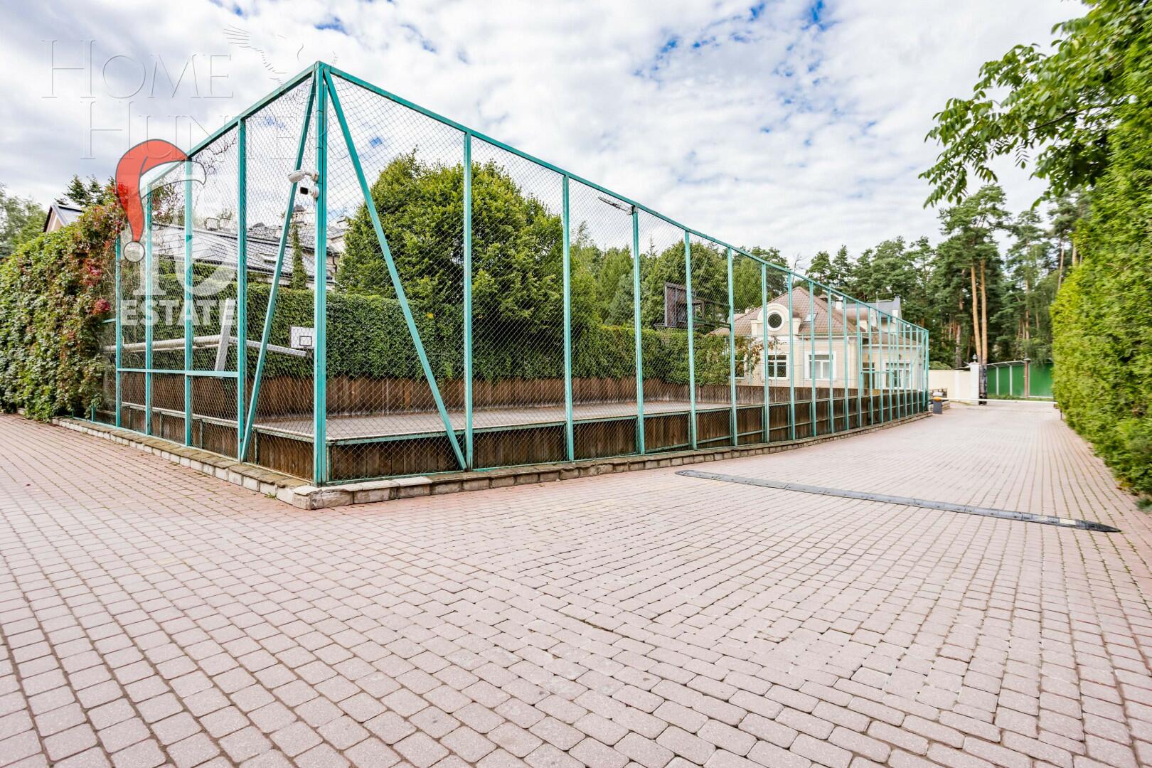 2-этажный коттедж 1 438 м² с отделкой