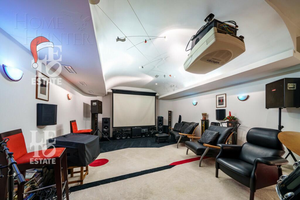 3-этажный коттедж 840 м² с отделкой