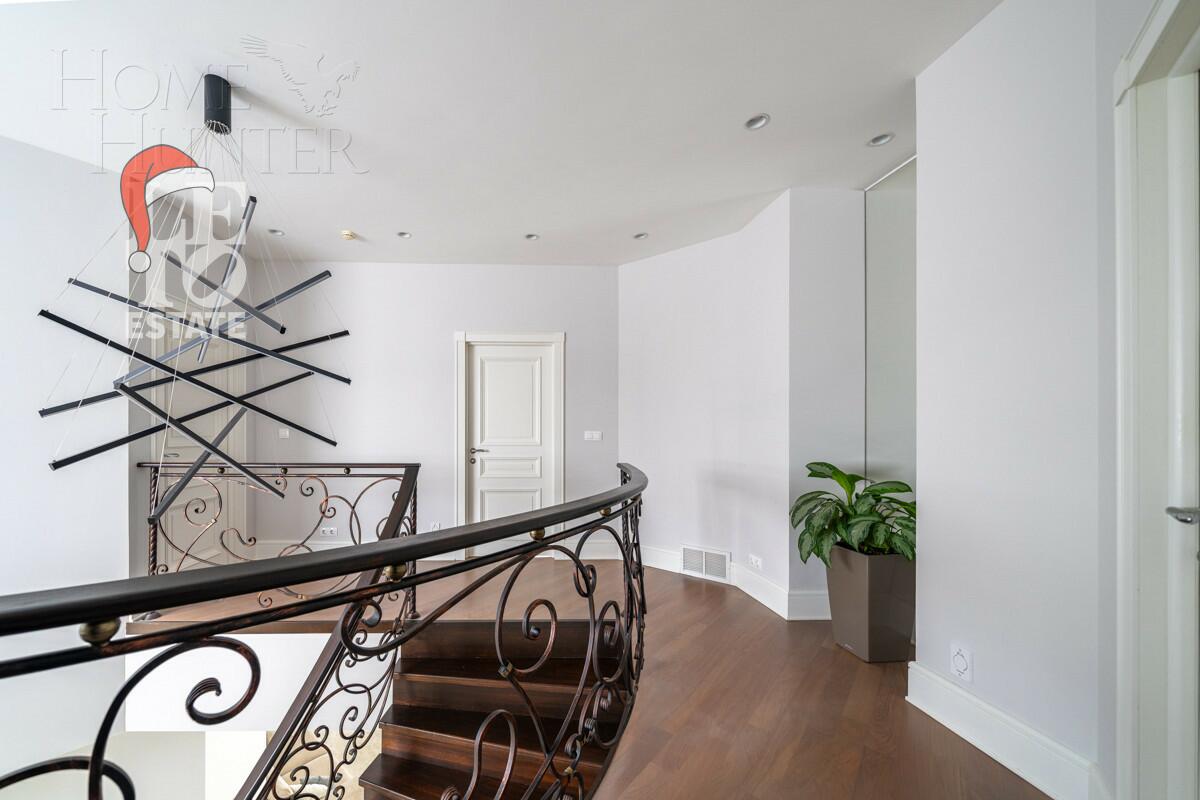 2-этажный коттедж 370 м² с отделкой