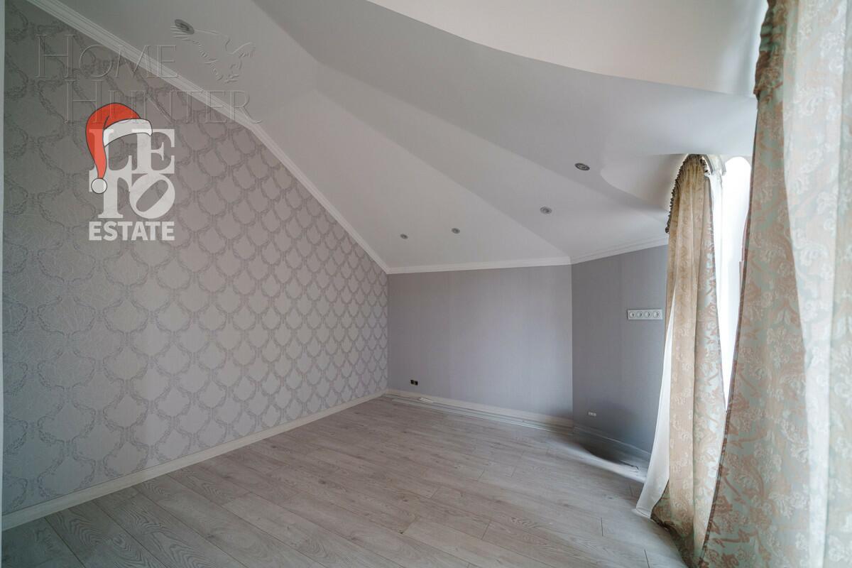 2-этажный коттедж 400 м² с отделкой